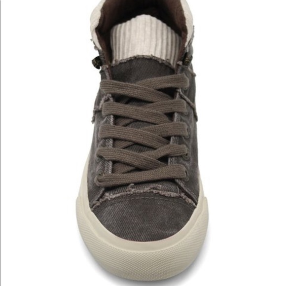 Blowfish Malibu Markie Sneaker - Picture 2 of 6